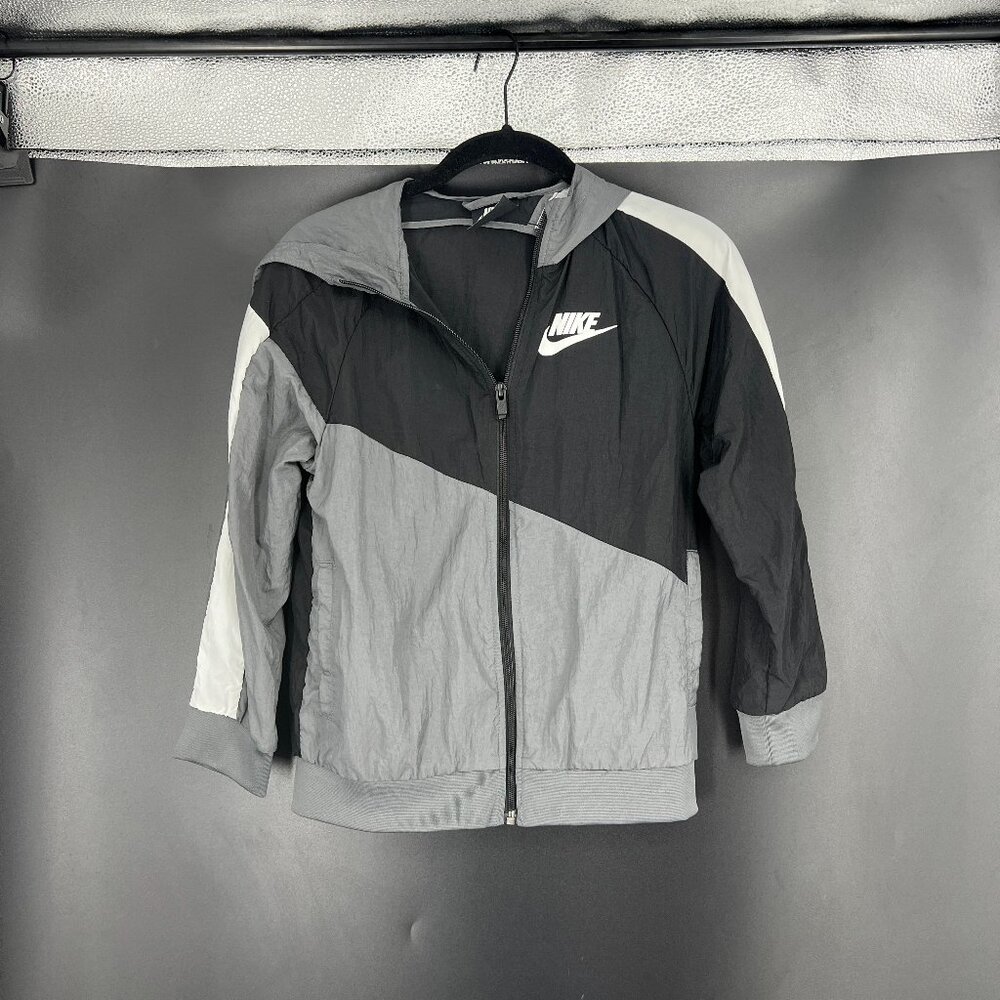 Nike jacket/windbreaker